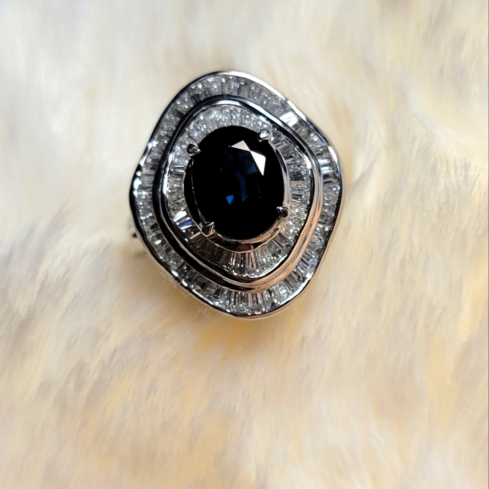 Pt 900 Sapphire ring